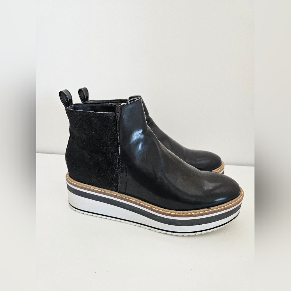 Zara Black Platform Chelsea Boots - Size 39 Mixed Media Leather & Suede - Stripe